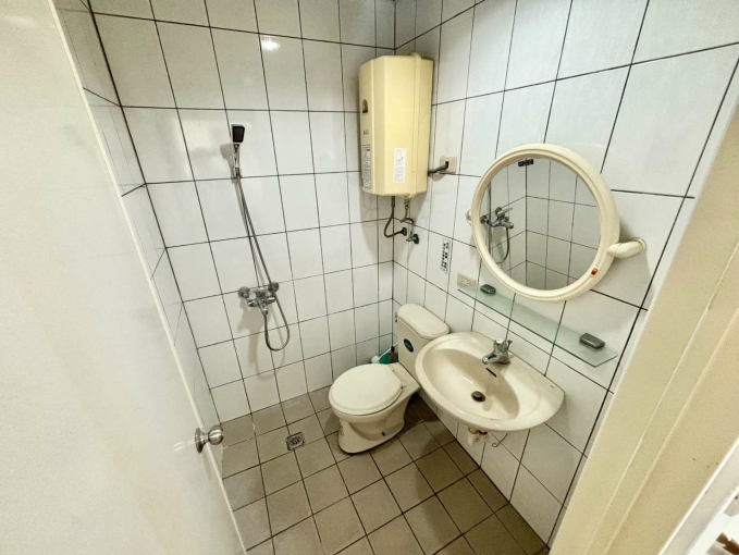 永興商圈/中國醫|可租補|大片採光|子母車|飲水機|小資最愛(第6張)