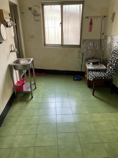 120公尺就是科工館火車站跟輕軌透天4樓整層出租. - Image 11