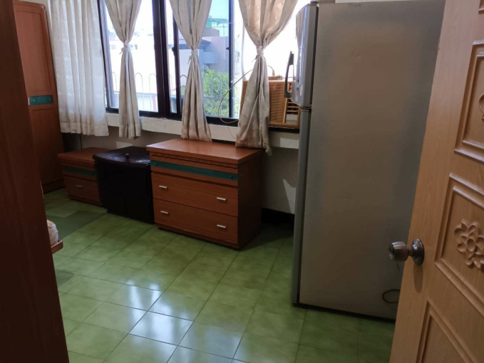120公尺就是科工館火車站跟輕軌透天4樓整層出租. - Image 5