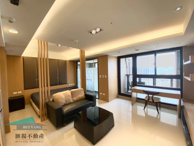 北屯區⭐捷運商圈經典套房⭐免仲介費⭐可租補 - Image 1