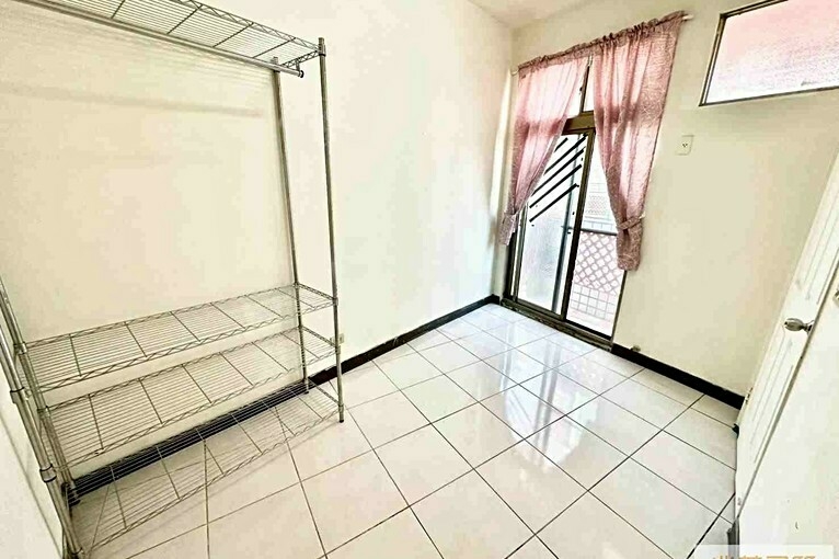 兆基社會住宅🏠爬梯3樓可租補室內16坪大空間（第4張）