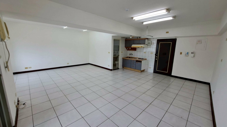 臨永安捷運站.四號公園,方正格局，乾淨明亮，可營登（第3張）