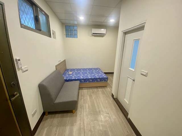 💞大象租屋💞近SOGO.威尼斯影城旁.漂亮精緻網路套房.附傢俱家電.（第4張）