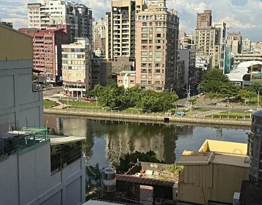 近捷運站愛河景觀明亮兩房 - Image 8