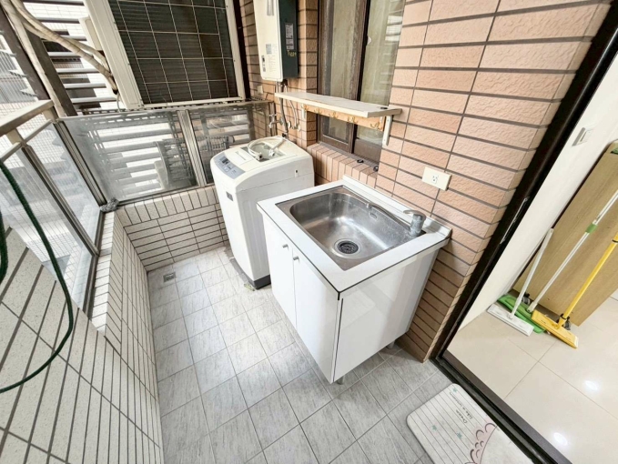 3房2廳有浴缸+汽機車位⭐台水電⭐陽台獨洗⭐子母車⭐可租補戶籍（第13張）