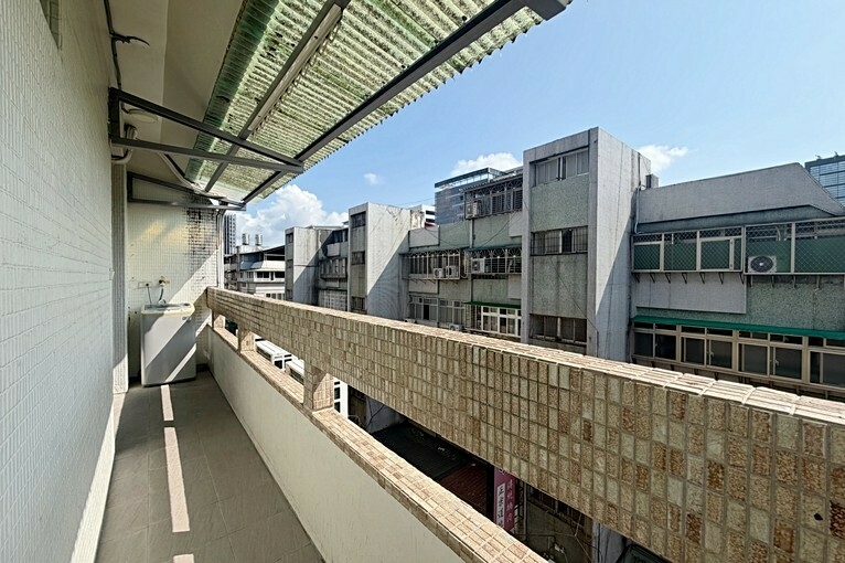 💓港墘捷運站/可租補/陽台質感兩房一廳/採光好(第7張)