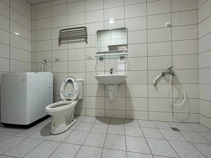 傑出租屋/大有大業稀有低樓層,獨洗,採光佳!（第4張）