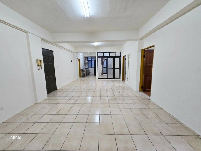 好屋出租*特力屋4房(可租補) - Image 1