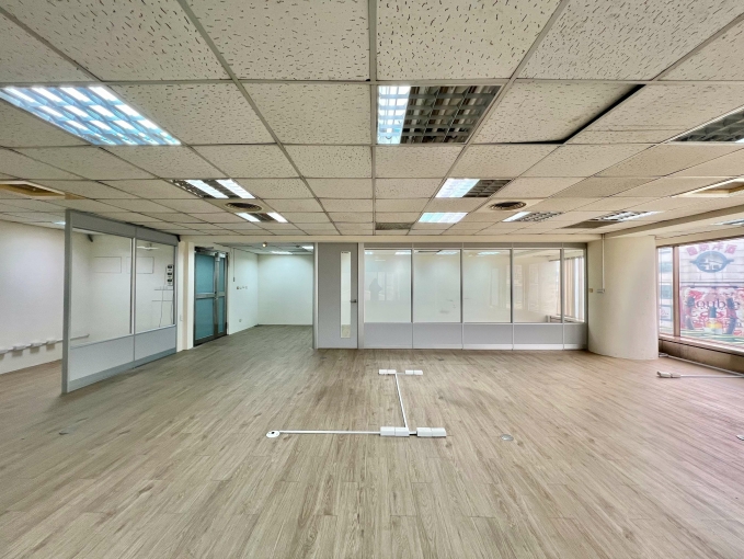 正文心路商辦🍀主管隔間🍀方正大間🍀附機上車位（第11張）