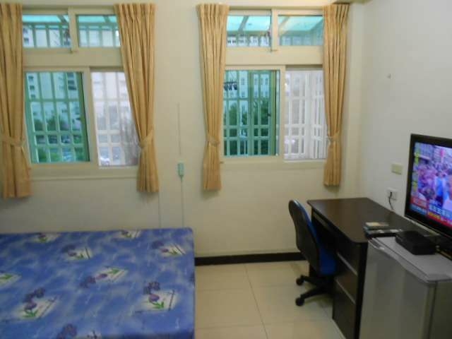 免仲介費 桃園醫院旁公寓5樓裝潢網路套房出租（第2張）