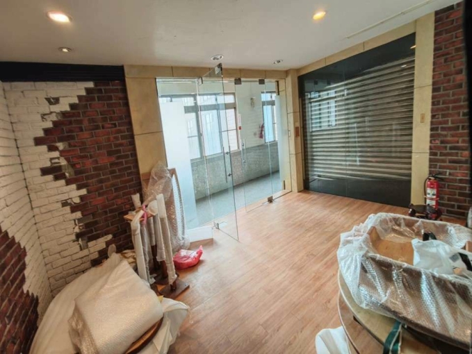 @@內湖瑞光路堤頂大道旁*挑高明亮美辦(第3張)