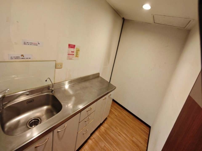 @@內湖瑞光路堤頂大道旁*挑高明亮美辦(第13張)