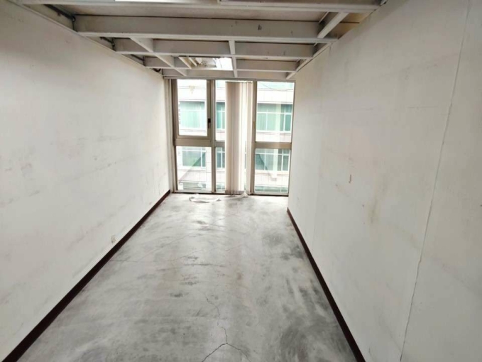 @@內湖瑞光路堤頂大道旁*挑高明亮美辦(第10張)