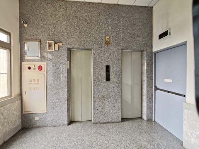 @@內湖瑞光路堤頂大道旁*挑高明亮美辦(第14張)