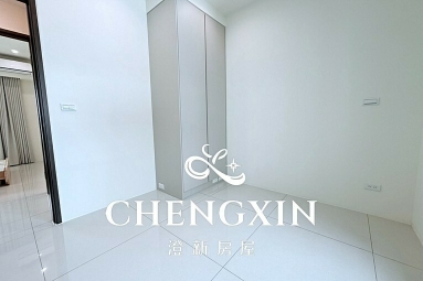竹北喜來登遠百蛋黃區/全新完工/平面固定連號雙車位/傢俱齊全（第10張）