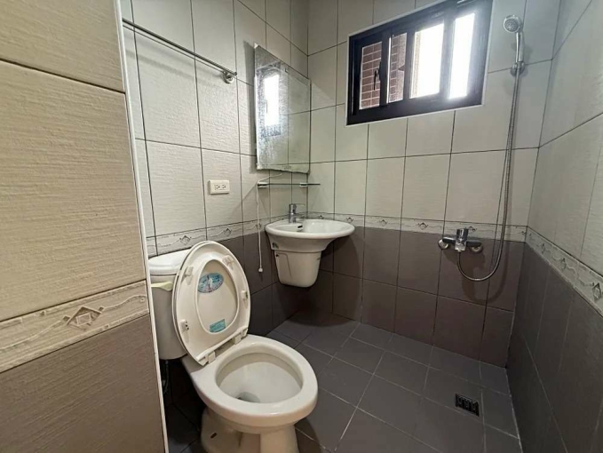 傑出租屋/大竹稀有電梯,採光佳,有飲水機~ - Image 5