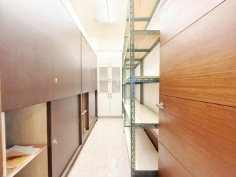 租客勞基法免費諮詢💖東區台水電舒適大空間辦公室首選可營業登記報稅有提供衛浴爬樓梯大空間辦公室（第9張）