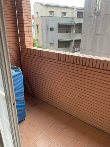 優質社區.透天整層.24小時警衛 - Image 8