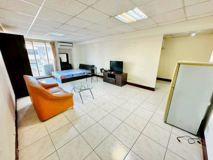 宇你相見✨陽台獨洗✨可租補💕近新光 遠百 科博館（第1張）