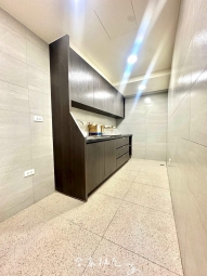 租客勞基法免費諮詢💖彰化交流道/交通便利客群廣泛/全新1樓店面/ 巴洛克建築/門口停車（第6張）