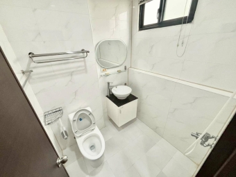 近興大📍台水電超省🎀陽台獨洗曬🔆衛浴開窗（第4張）