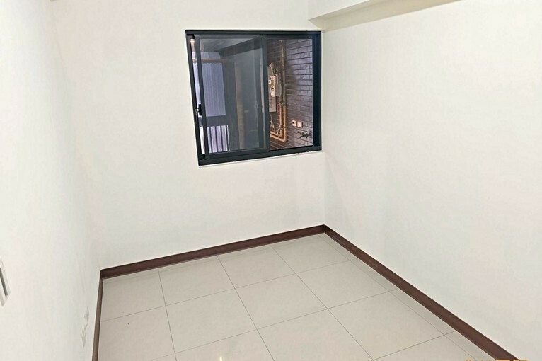 兆基社會住宅🏡1+1海洋都心二期寬敞客廳(第3張)