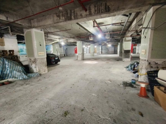 ☆文德站☆三角窗店面、挑高4米、大空間（第3張）