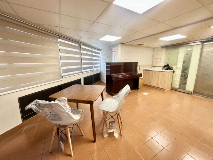 西區大ㄧ房一廳可租補🔥台水電流理台🔥更衣室🔥可美業工作室（第8張）