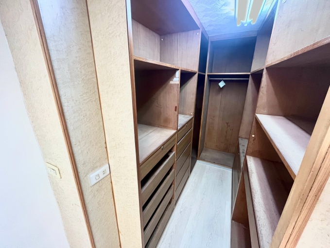 西區大ㄧ房一廳可租補🔥台水電流理台🔥更衣室🔥可美業工作室（第9張）