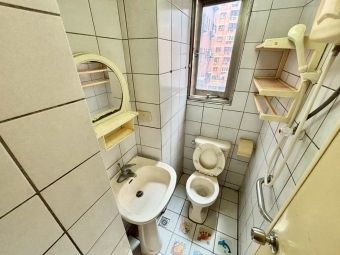 超便宜秒殺💯台水電🔆陽台通風採光佳🏡近水樓台🔆衛浴開窗（第5張）