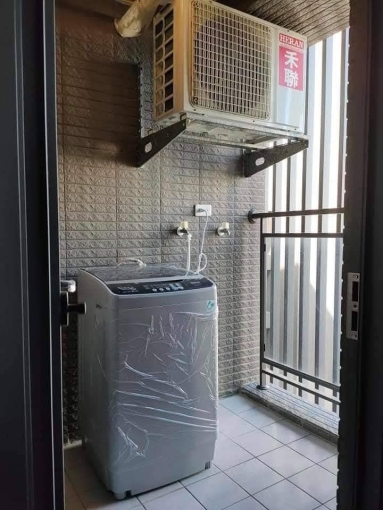 社區緊鄰竹南工業區旁、距離竹南科學園區與廣源科技園區的車程都只要10分鐘左右即可到達；（第12張）