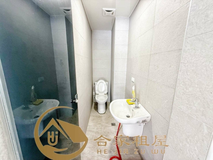 租客勞基法免費諮詢💖可報稅營業登記適合事務所辦公室咖啡廳服飾業免爬樓梯人氣角間店面💯（第5張）