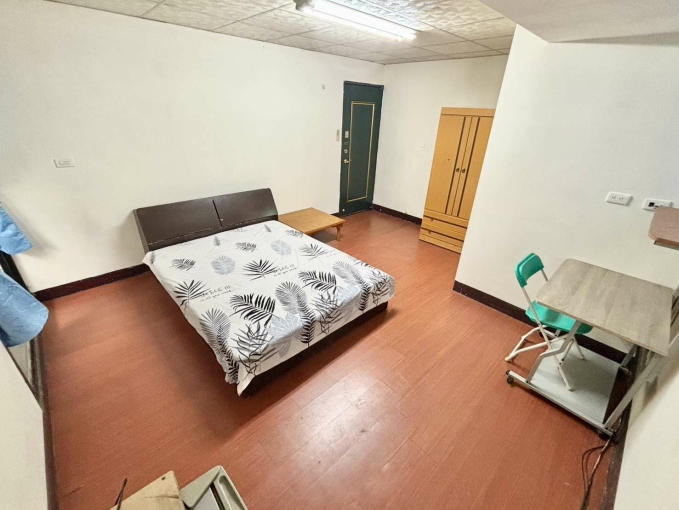 親親戲院✨陽台獨洗✨電梯管理員✨衛浴開窗✨小資必看大套就這間(第1張)