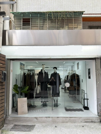 忠孝東路216巷東區明曜百貨商圈名人巷（第4張）
