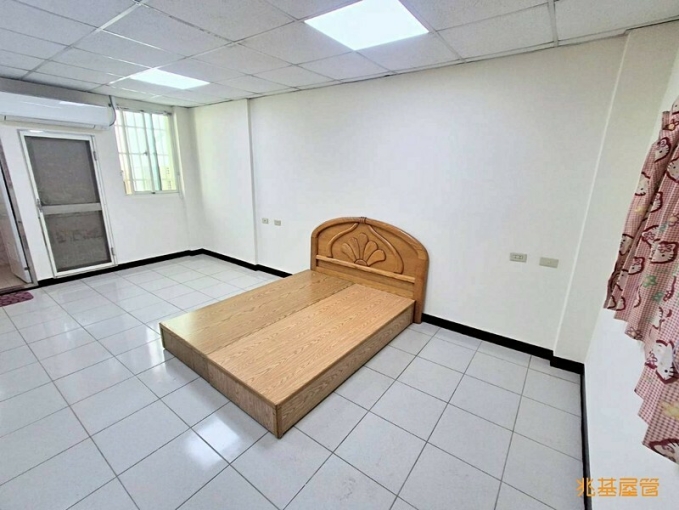 兆基社會住宅🏠水湳透天前院停車4房可租補設籍(第8張)