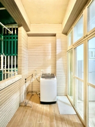 挑高3米6大套房有陽台五星衛浴花灑 - Image 16