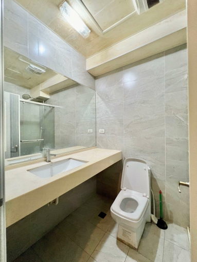 挑高3米6大套房有陽台五星衛浴花灑 - Image 8