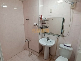 兆基社會住宅🏠⛳️近新店捷運站~一卡皮箱入住乾淨三房⛳️（第7張）