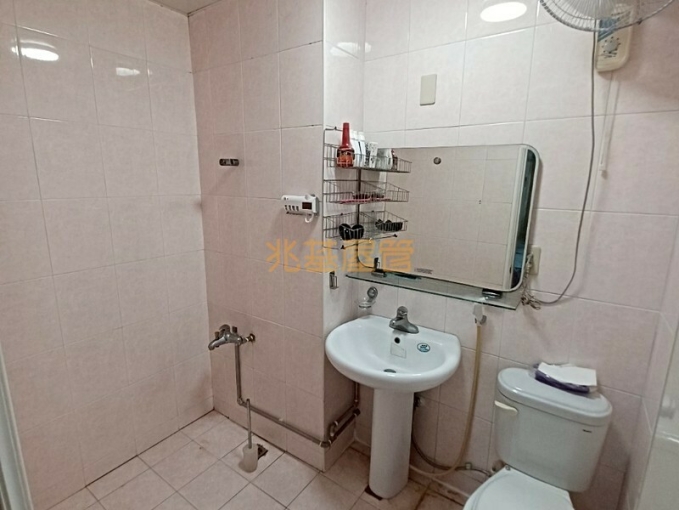 兆基社會住宅🏠⛳️近新店捷運站~一卡皮箱入住乾淨三房⛳️（第7張）