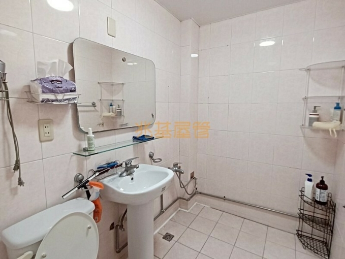 兆基社會住宅🏠⛳️近新店捷運站~一卡皮箱入住乾淨三房⛳️（第8張）