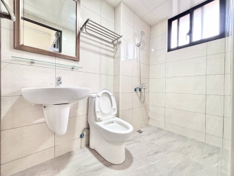 🔥整棟全新先看先選🔥陽台獨洗🔥飲水機子母車🔥10分鐘內到一中（第2張）