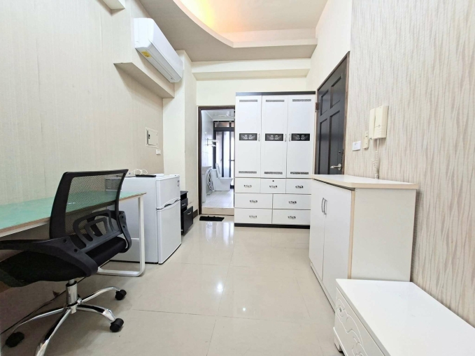 可租補✨陽台獨洗曬✨衛浴開窗✨飲水機子母車（第5張）