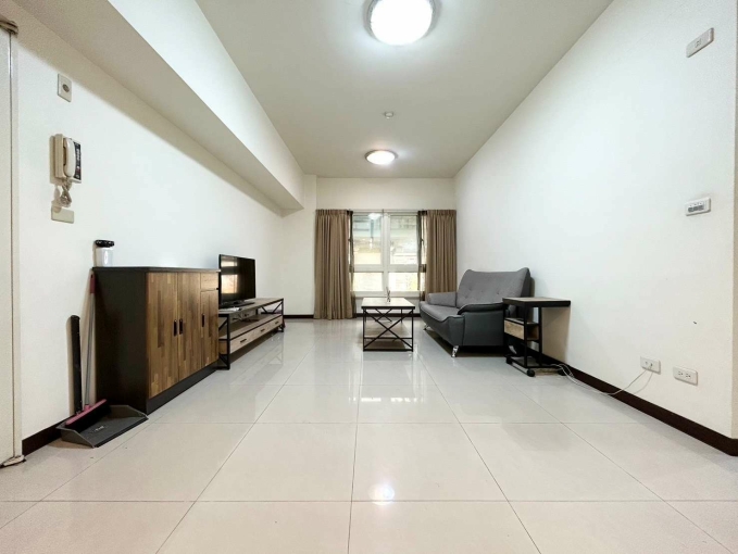 【市政LV】西屯三房🌈附平車⭐家具可談⭐可租補/戶籍🌳 - Image 1