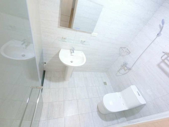 電梯套房☆近中友.中國醫☆可租補☆陽台獨洗（第8張）