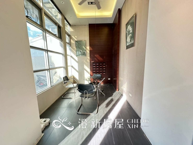 🌳市中心雙人上下舖合租套房來囉～～～ 🌳有電梯/洗澡使用瓦斯/流理台電磁爐可開伙/冷暖變頻冷氣機 - Image 7