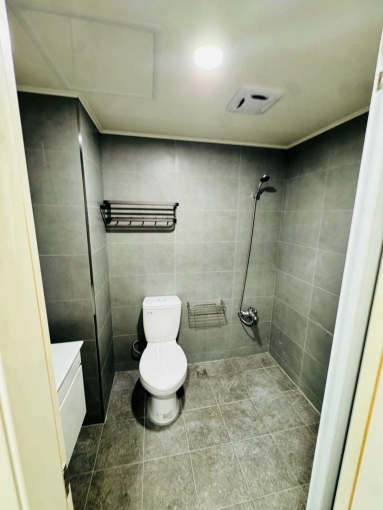 🏠免仲❗️近一中街全新裝潢獨立套房✨可租補✨可寵（第7張）