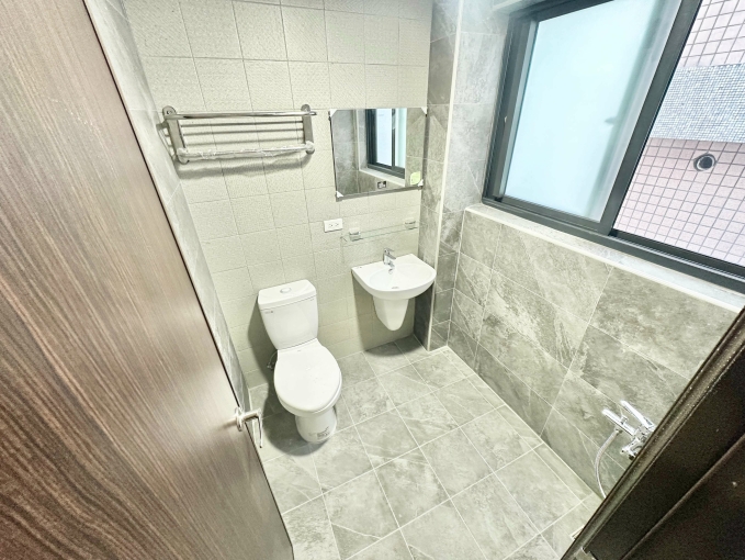 🧡加賴約🧡全新電梯🧡租屋補助🧡陽台獨洗🧡秒殺物件🧡 - Image 4