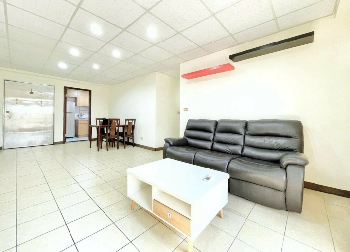 三房二廳🏠陽台獨洗🏠稀有可寵🏠租屋補助🏠電梯🏠子母車🏠流理台🏠管理員🏠家具電全配🏠浴缸（第13張）