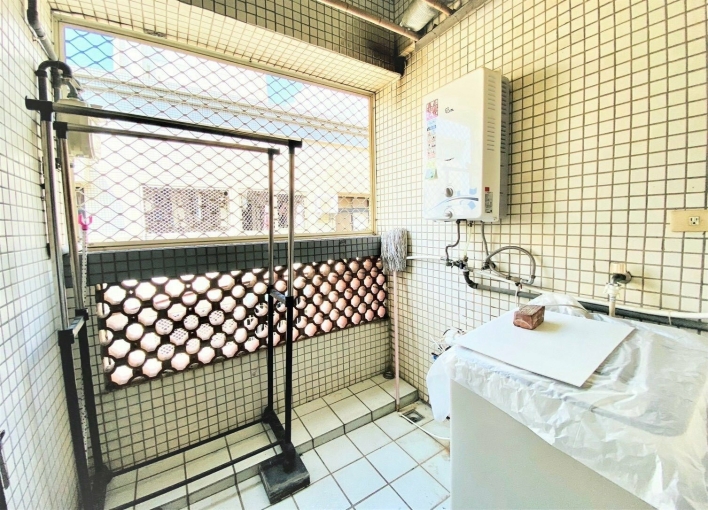 三房二廳🏠陽台獨洗🏠稀有可寵🏠租屋補助🏠電梯🏠子母車🏠流理台🏠管理員🏠家具電全配🏠浴缸（第8張）