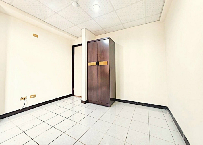 三房二廳🏠陽台獨洗🏠稀有可寵🏠租屋補助🏠電梯🏠子母車🏠流理台🏠管理員🏠家具電全配🏠浴缸（第12張）